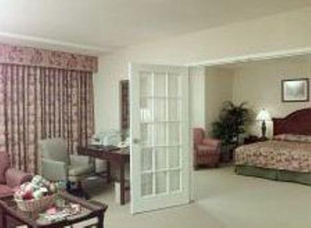 Ramada Plaza Hotel Columbus Bilik gambar